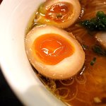 鶴麺 鶴見本店 - 味たまごは、とろ～り♪