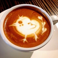 常春 - カフェラテ☆
                こちらのラテアートは鳥。
                これもかわいい( •ॢᴗ•ॢ⋈)