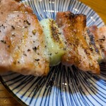 炭火焼 七輪 - 国産豚バラ串焼き