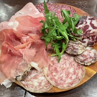 トラットリア イル レガーロ - 