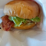 バーガーミュージアム 佐世保バーガー本店 - ベーコンチーズバーガー　900円(レギュラーサイズ)