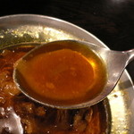 gopのアナグラ - ミャンマーカレーのスープはこんな感じ