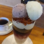 クリクリ - ブドウと紅茶のパフェ¥1200(〜2024.10.7)