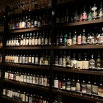 bar　ＲＥＭ - 壁一面のお酒！