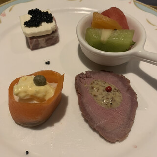 ロイヤルホース_0