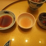 鮨 のぐち - お造り用の醤油、梅酢、ポン酢