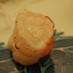 鮨 のぐち - ボタン海老 炙りの芯はレア