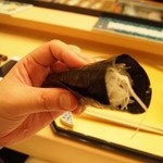 鮨 のぐち - お造りのツマは梅肉で巻物に