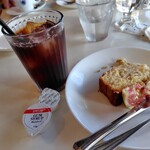 チーロ - アイスコーヒーとケーキ1/3