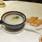ヤウメイ - ピータンと豚肉にお粥