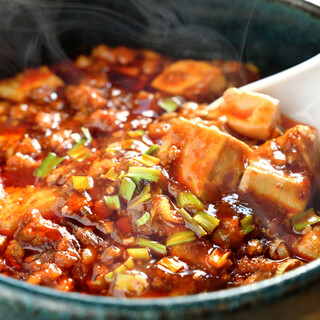 本場中国四川の香辛料を使った、四川麻婆豆腐