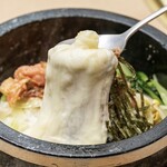 焼肉 三千里 南砂店 - チーズ石焼ビビンバ