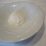 シック プッテートル - キャラメル・ショコラ、ヘーゼルナッツのエスプーマに閉じ込めて1