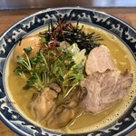 麺や 佐市 - 佐市麺 1,200円。スープは見た目よりも濃厚な味わい
