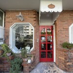 THE THREE LITTLE PIGS - 