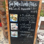 THE THREE LITTLE PIGS - 