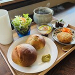 かきのは - 10/1~ 火曜・水曜限定かきのはパンランチ