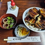 イチビキ - 上丼、お吸物と漬物付き