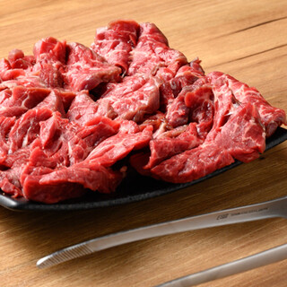 新鮮で柔らか◎自家製のタレで漬け込んだ絶品サガリ