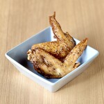 天ぷらとワイン 小島 - 手羽先揚げ