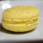 エーグルドゥース - マカロン　パッション・オレンジ