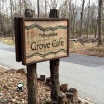 GROVE CAFE - 雰囲気のある看板