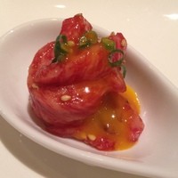 焼肉 銀座コバウ 特別室 - 昨夜は友人の退院祝いで、リクエストの焼肉を。
                退院おめでとう。*\(^o^)/*