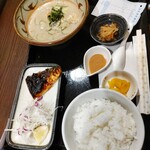 シキドオリ こはる食堂 - 