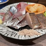 立ち呑み ソメアカ - 刺し盛らず（鉄板！）