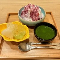 馬車道 大かわ - 水菓子3点
                      　長野パープルのかき氷　ヨーグルトソース
                      　梨とシャインマスカットにワインゼリーかけ
                      　ミルクプリンに抹茶ソース
