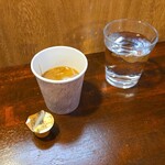 キッチン ブルー グローブ - ホワイトコーヒーへ