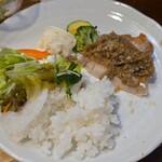 キッチン ブルー グローブ - 残り少ないワンプレート