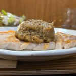 キッチン ブルー グローブ - 横から、山盛りデュクセル