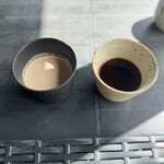 地粉や - 左くるみだれ　右そばつゆ