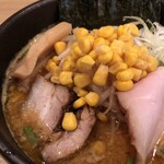 人力俥 - 豚バラチャーシューとコーン、ぶっといメンマ！