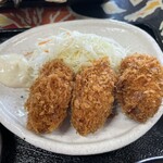 かき小屋 小江戸 - 牡蠣づくし定のカキフライ