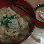 信州炭火炉端 すえひろ - 善光寺味噌のもつ煮込み