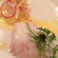 フランス料理 榛名 - オマール海老のショウフロワーホワイトアスパラガスとセロリラブのサラダ添え