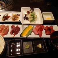 焼肉 青山外苑 - 