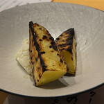 炭火割烹 麻布龍土町 - 炭火焼き紅はるかとマスカルポーネ