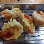 大衆酒場 かど鈴 - トマトの天ぷら