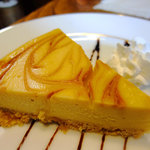 ビバーチェ - サツマイモのチーズケーキ。しっとりとネットリ。かなり好き。