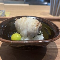 日本料理FUJI - 太刀魚飯蒸し
                      銀杏と素揚げした海苔