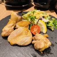 和食日和 おさけと 神保町 - はかた地鶏の天然塩焼き