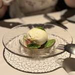 LA TEGOLA - 無花果とブッラータチーズ(¥3,200)