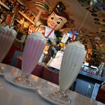 ペッパーズ ドライブイン - 