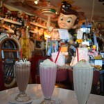 ペッパーズ ドライブイン - 