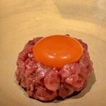 西麻布 焼肉 X - オレンジっぽい美しい卵黄