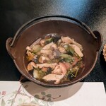 郷土料理ともん - これで一人前ですが山菜きのこがどっさり入っております