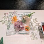 郷土料理ともん - お造りも甘味が立っているので清津川かな？